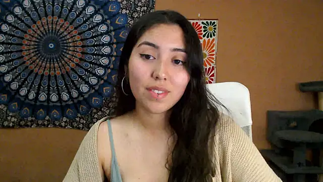 Snapshot of IntimateTales chatting on 11/12/25, 06:41 IntimateTales online show from 11/12/25, 06:41