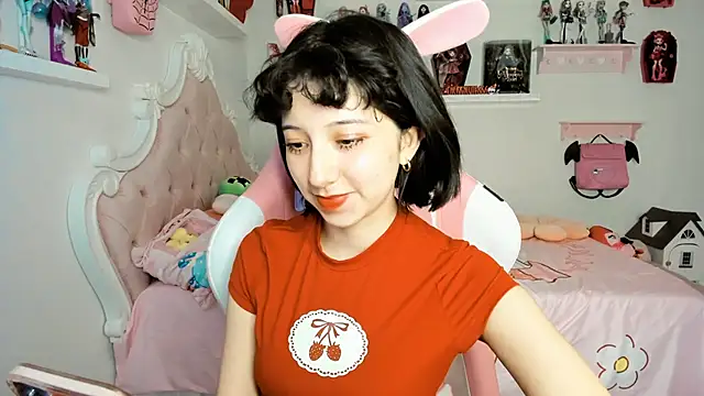 cherrycute online show from 11/29/25, 08:39