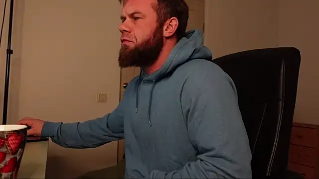 Tommy Burnz online show from 01/12/25, 02:35