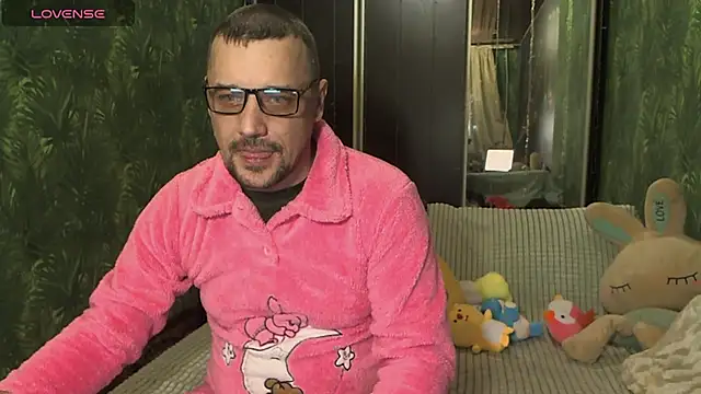 DanielOhCool online show from 01/17/25, 01:46