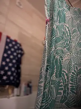 Snapshot of LaraHollywood chatting on 09/30/25, 06:07 LaraHollywood online show from 09/30/25, 06:07