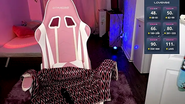 Snapshot of queenxlexy chatting on 12/24/24, 07:44 queenxlexy online show from 12/24/24, 07:44