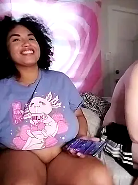 Snapshot of TasteeKitty chatting on 02/25/25, 05:47 TasteeKitty online show from 02/25/25, 05:47