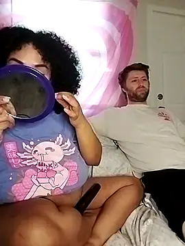 Snapshot of TasteeKitty chatting on 02/25/25, 09:02 TasteeKitty online show from 02/25/25, 09:02