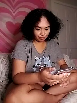 Snapshot of TasteeKitty chatting on 03/02/25, 03:24 TasteeKitty online show from 03/02/25, 03:24