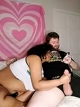 Snapshot of TasteeKitty chatting on 03/16/25, 06:20 TasteeKitty online show from 03/16/25, 06:20