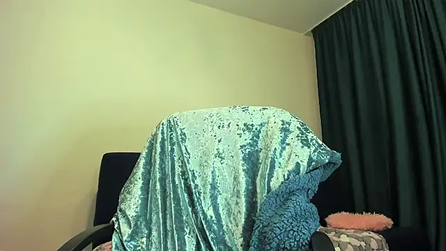 Angelaroberti3 online show from 12/16/24, 01:43