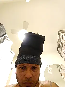 tropikboy online show from 02/28/25, 09:58