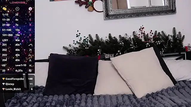 Ashley Ross  online show from 12/15/24, 10:50