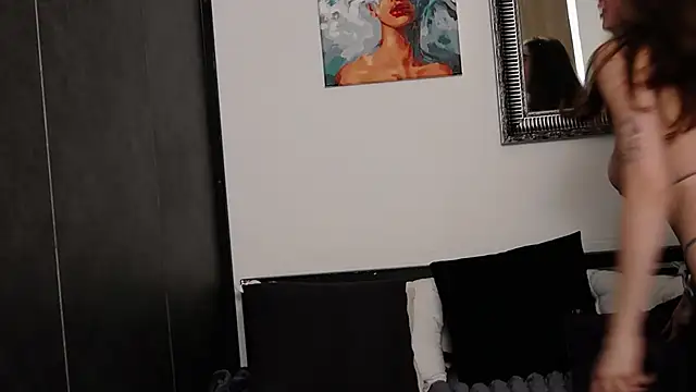 Ashley Ross  online show from 02/20/25, 10:27