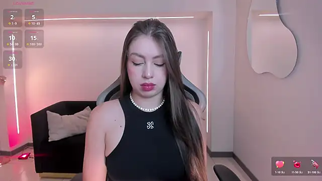 EllaClark online show from 11/11/25, 05:35