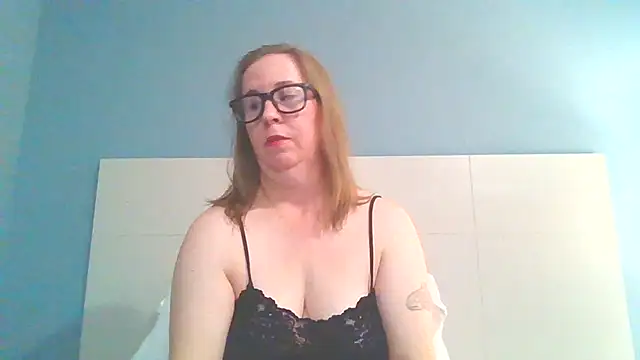 Snapshot of SweetandNaughty1 chatting on 12/10/24, 04:34 SweetandNaughty1 online show from 12/10/24, 04:34