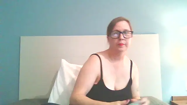 Snapshot of SweetandNaughty1 chatting on 02/18/25, 08:14 SweetandNaughty1 online show from 02/18/25, 08:14