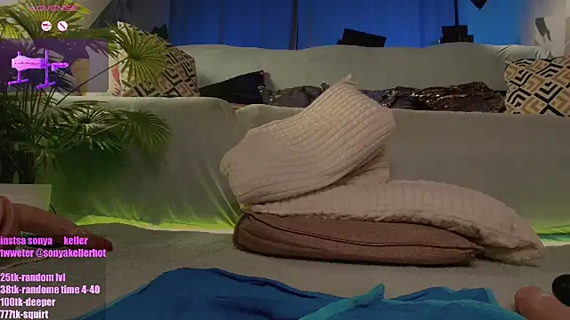 Sonya Keller new online show from 10/18/25, 08:20