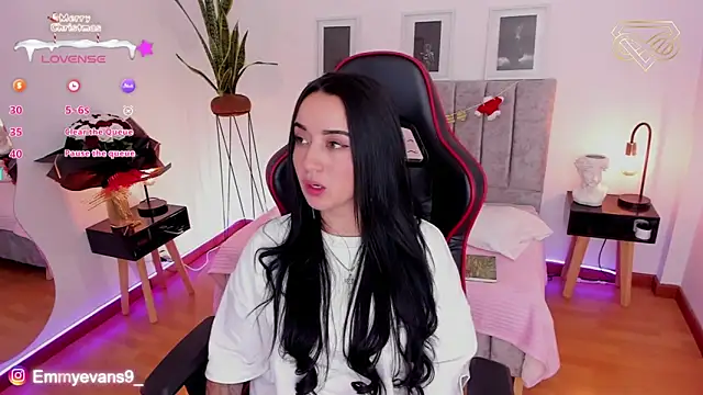 EmmyEvans1 online show from 12/09/24, 10:41