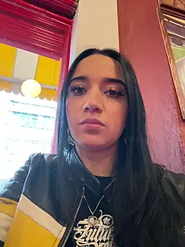 EmmyEvans1 online show from 02/17/25, 07:42