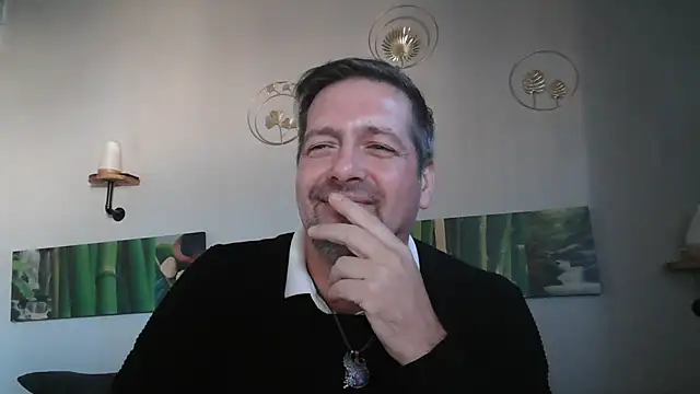 matrikes1 online show from 12/26/24, 02:16