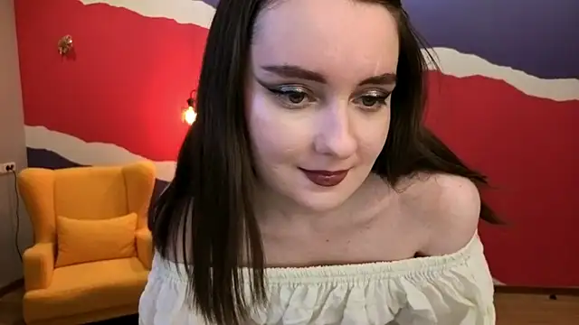 Snapshot of CloudGrace chatting on 10/17/25, 06:21 CloudGrace online show from 10/17/25, 06:21