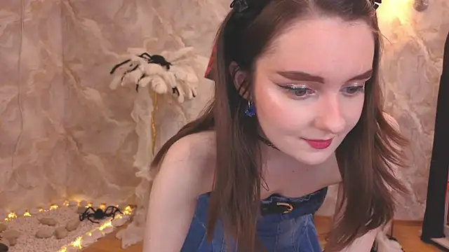 Snapshot of CloudGrace chatting on 11/07/25, 03:17 CloudGrace online show from 11/07/25, 03:17