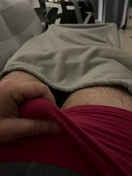 Snapshot of _Inchiodo_ chatting on 03/05/25, 05:50 Inchiodo online show from 03/05/25, 05:50