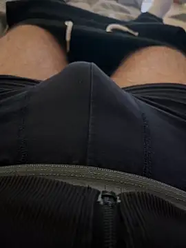 Snapshot of _Inchiodo_ chatting on 03/10/25, 06:27 Inchiodo online show from 03/10/25, 06:27