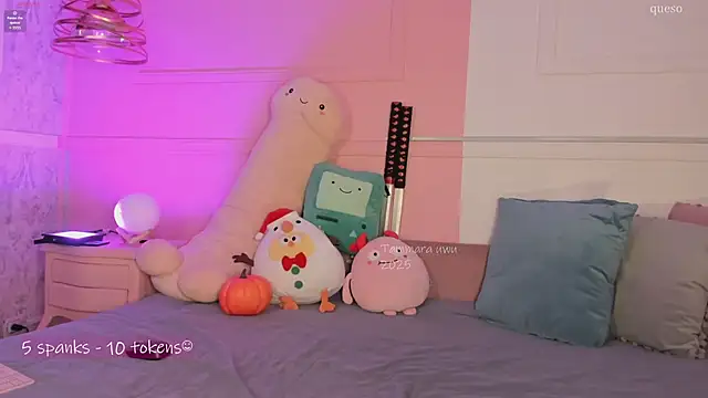 Snapshot of _Tammara_ chatting on 11/20/25, 12:27 Tammara online show from 11/20/25, 12:27