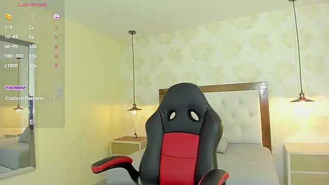 clarisKlein online show from 10/28/25, 03:54