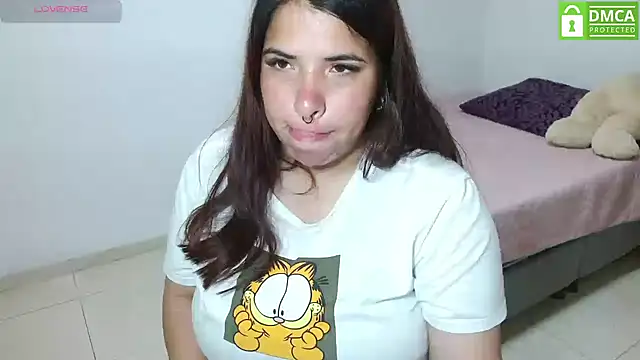 Karlathompson online show from 10/29/25, 11:06