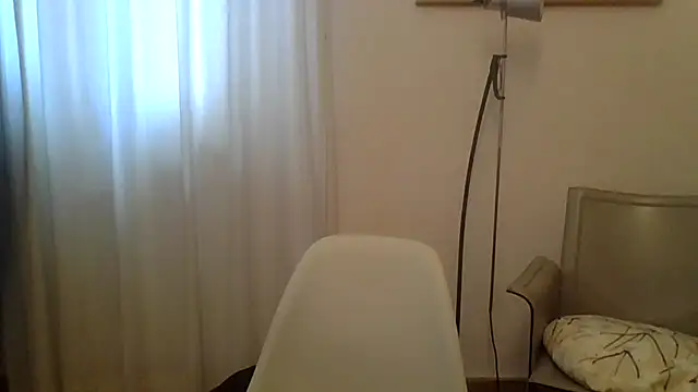 Snapshot of ANONIMO7735 chatting on 11/06/25, 09:54 ANONIMO7735 online show from 11/06/25, 09:54