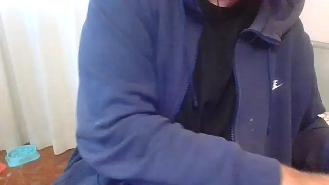 Snapshot of ANONIMO7735 chatting on 11/11/25, 05:40 ANONIMO7735 online show from 11/11/25, 05:40