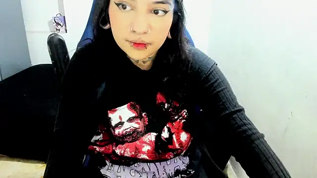 Snapshot of pink_dustt chatting on 10/19/25, 12:44 pink dustt online show from 10/19/25, 12:44