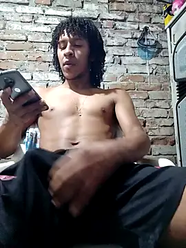 Snapshot of JaMell61 chatting on 01/13/25, 02:11 JaMell61 online show from 01/13/25, 02:11