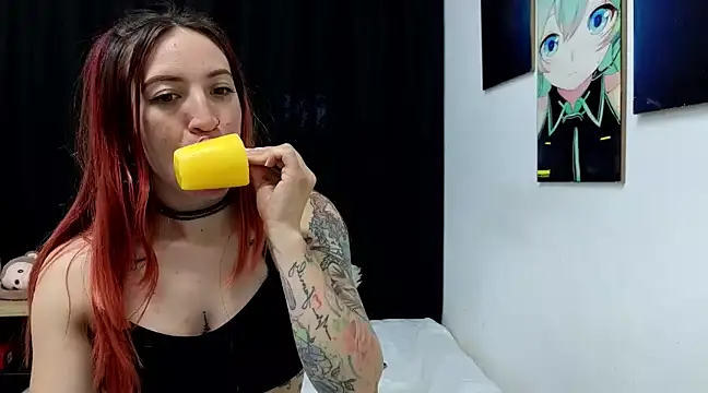 Snapshot of ninaa_fox chatting on 01/08/25, 08:07 ninaa fox online show from 01/08/25, 08:07
