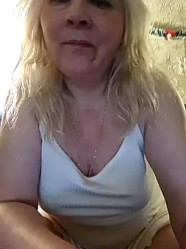 Snapshot of Janahotty chatting on 01/09/25, 09:16 Janahotty online show from 01/09/25, 09:16