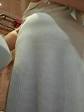 Snapshot of Janahotty chatting on 11/02/25, 02:14 Janahotty online show from 11/02/25, 02:14