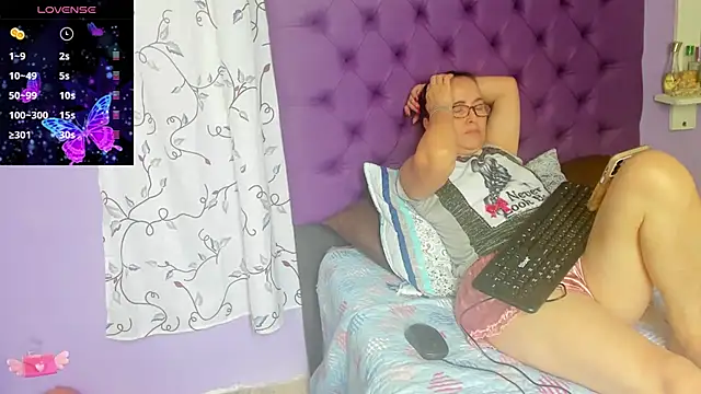 Snapshot of Margoth_clain chatting on 03/20/25, 04:20 Margoth clain online show from 03/20/25, 04:20