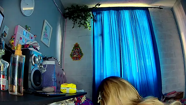 Snapshot of Taylor_Cum_Hot chatting on 01/14/25, 12:45 Taylor Cum Hot online show from 01/14/25, 12:45
