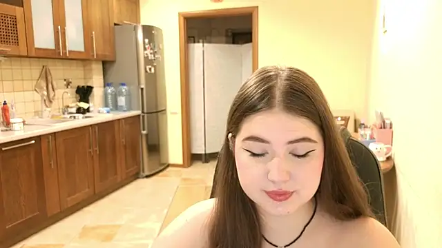 NicoleFoxery online show from 10/22/25, 03:18