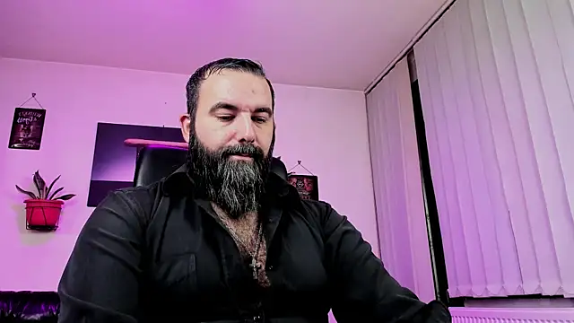 Snapshot of ChristophJules chatting on 12/05/24, 01:25 ChristophJules online show from 12/05/24, 01:25