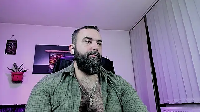 Snapshot of ChristophJules chatting on 01/04/25, 10:24 ChristophJules online show from 01/04/25, 10:24