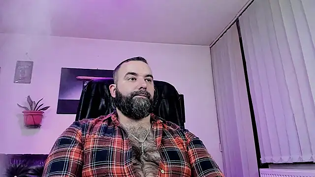 Snapshot of ChristophJules chatting on 02/10/25, 12:08 ChristophJules online show from 02/10/25, 12:08