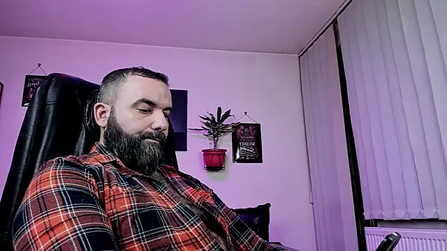 Snapshot of ChristophJules chatting on 02/15/25, 03:06 ChristophJules online show from 02/15/25, 03:06