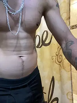 Snapshot of Prettyboiflaco chatting on 12/21/24, 07:24 Prettyboiflaco online show from 12/21/24, 07:24