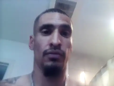 Snapshot of Prettyboiflaco chatting on 12/30/24, 10:34 Prettyboiflaco online show from 12/30/24, 10:34