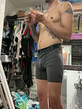 Snapshot of Prettyboiflaco chatting on 02/16/25, 12:19 Prettyboiflaco online show from 02/16/25, 12:19