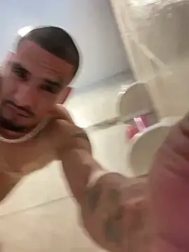 Snapshot of Prettyboiflaco chatting on 02/26/25, 08:22 Prettyboiflaco online show from 02/26/25, 08:22