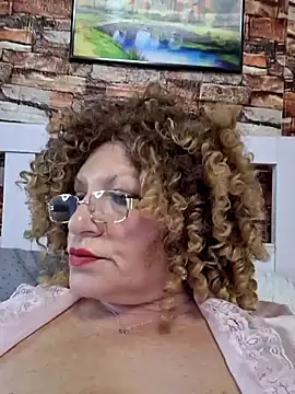 Hot Azaleea online show from 01/31/25, 09:37