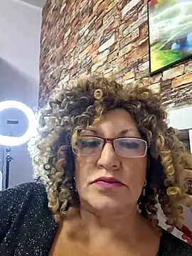 Hot Azaleea online show from 10/08/25, 06:44