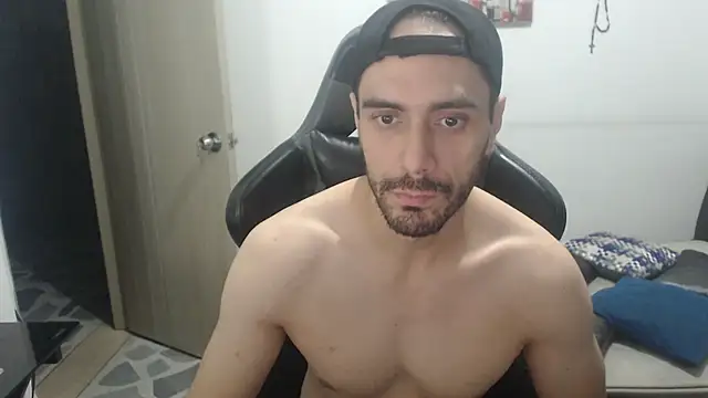 Snapshot of samuelgarcia_ chatting on 10/14/25, 06:58 samuelgarcia online show from 10/14/25, 06:58