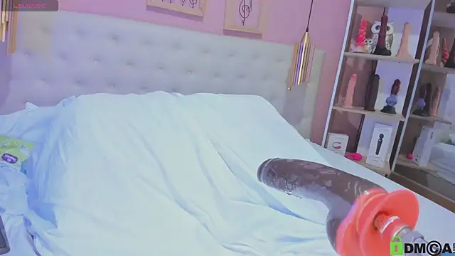 Snapshot of leylla_ chatting on 11/12/25, 08:08 leylla online show from 11/12/25, 08:08